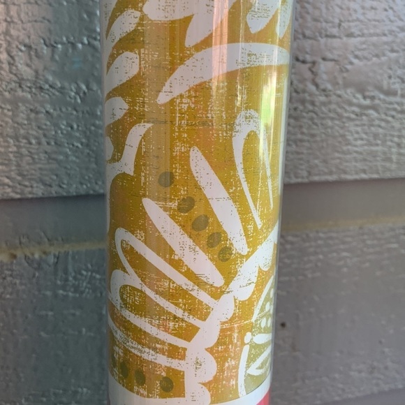 Opalhouse Wall Decor Opalhouse Madre Gold White Medallion Peel